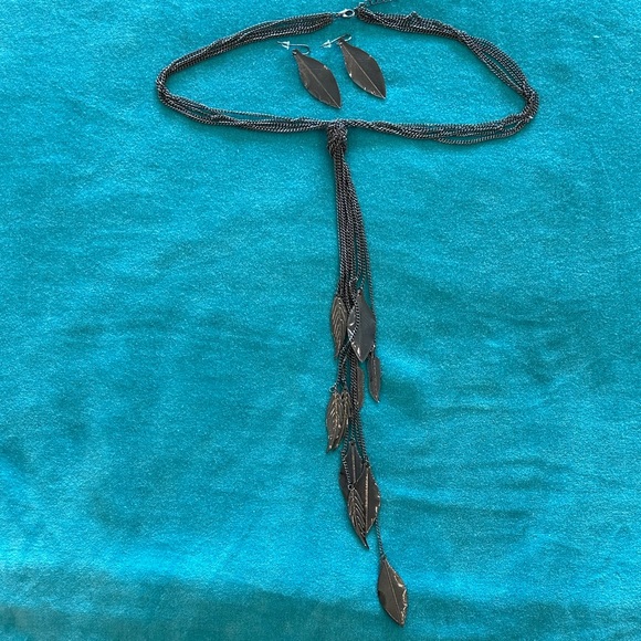 Drop Necklace & Earrings Set - Leaf Design - Gunmetal - Picture 7 of 14